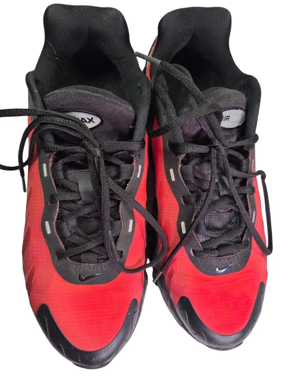 Nike bold red